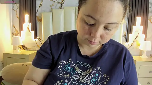 mollieblue69 online show from February 21, 2025, 12:50 pm