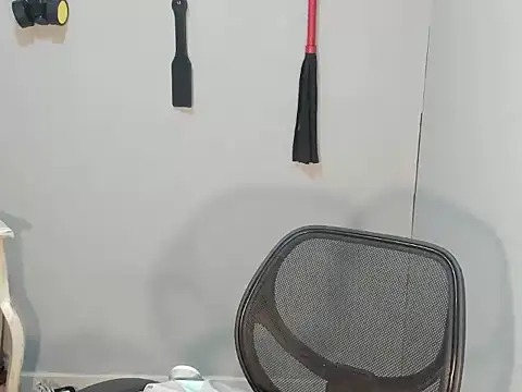Snapshot of sandyquinnxx chatting on April 28, 2026, 4:12 pm sandyquinnxx online show from April 28, 2026, 4:12 pm