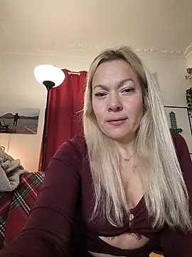 Snapshot of MarySpanako chatting on February 5, 2026, 4:00 pm MarySpanako online show from February 5, 2026, 4:00 pm