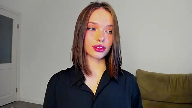 Kossie  online show from November 4, 2025, 9:47 pm