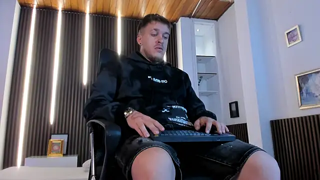 Snapshot of keane_lee chatting on December 5, 2025, 11:52 am keane lee online show from December 5, 2025, 11:52 am