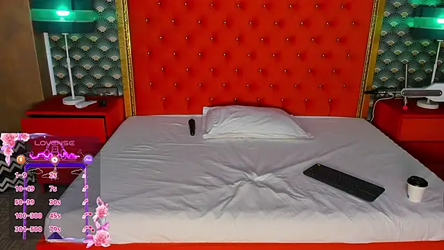 VallerieJones online show from February 26, 2025, 10:26 am