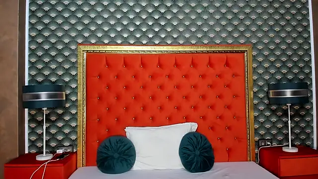 VallerieJones online show from March 20, 2025, 4:51 am