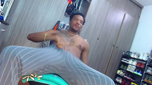 bigdickxblackx online show from April 18, 2026, 8:20 pm
