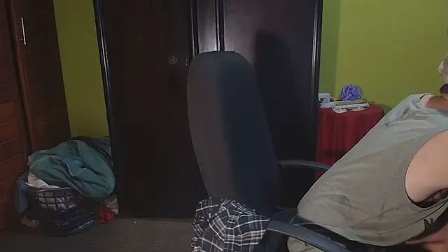 Snapshot of the-billy-blue chatting on March 3, 2026, 7:31 pm the-billy-blue online show from March 3, 2026, 7:31 pm