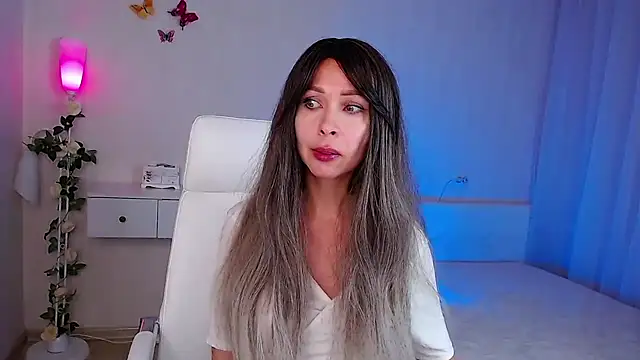 Snapshot of wendifoste chatting on October 14, 2025, 5:47 pm wendifoste online show from October 14, 2025, 5:47 pm