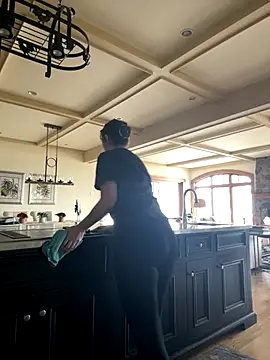 XXlolaXX online show from November 3, 2025, 3:46 pm