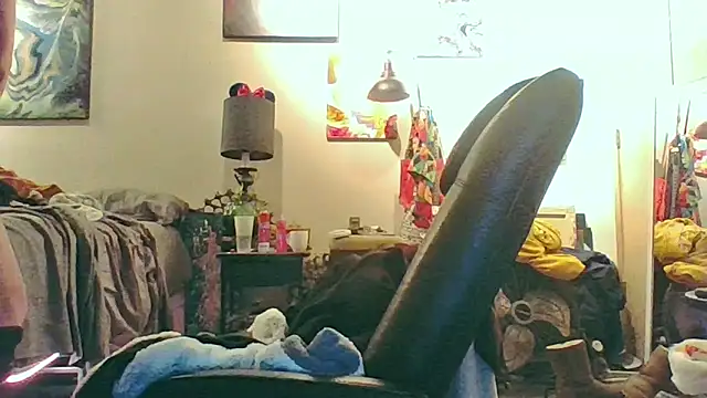 eatmeplease44 online show from November 10, 2025, 12:15 pm