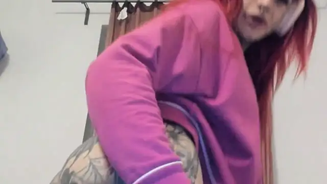 tamarapervert online show from October 14, 2025, 8:53 pm