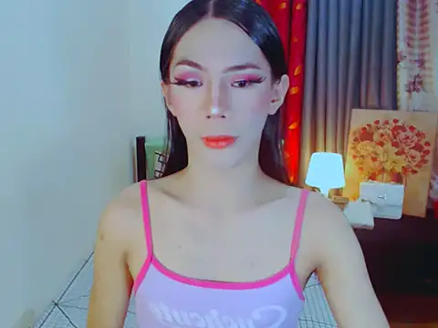 Snapshot of ELLIZABETHFORCUMXX chatting on October 21, 2025, 2:07 pm ELLIZABETHFORCUMXX online show from October 21, 2025, 2:07 pm