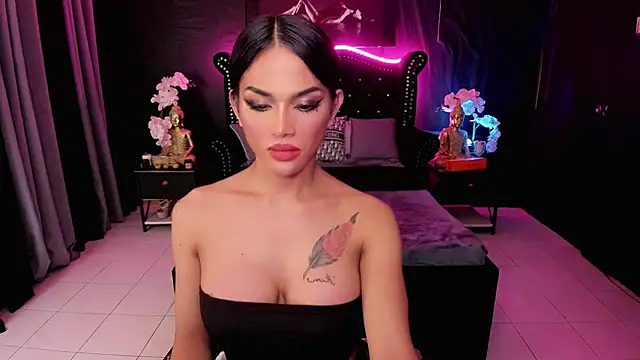 Snapshot of MsHannaSaint chatting on January 14, 2025, 3:43 am MsHannaSaint online show from January 14, 2025, 3:43 am