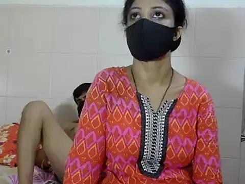 Snapshot of Indian_Horny_Wife chatting on October 6, 2025, 5:43 pm Indian Horny Wife online show from October 6, 2025, 5:43 pm