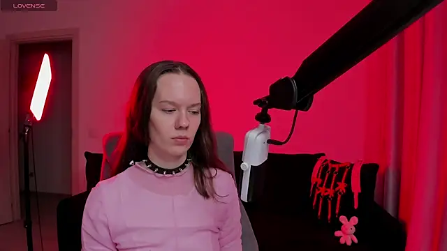 Snapshot of DivineBite chatting on February 14, 2026, 3:31 pm DivineBite online show from February 14, 2026, 3:31 pm