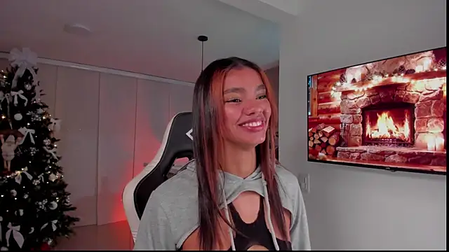 Snapshot of liagirl_cute chatting on January 6, 2026, 5:00 am liagirl cute online show from January 6, 2026, 5:00 am