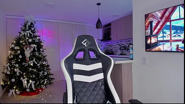 Snapshot of liagirl_cute chatting on January 10, 2026, 4:36 am liagirl cute online show from January 10, 2026, 4:36 am