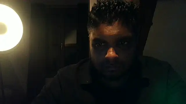 Snapshot of Bandusrilankasexymen chatting on January 3, 2025, 6:03 pm Bandusrilankasexymen online show from January 3, 2025, 6:03 pm