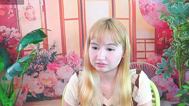 Pinkie Princes online show from November 4, 2025, 7:13 pm