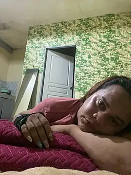 sweetyula online show from October 7, 2025, 1:25 am