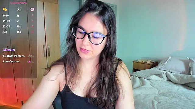 Snapshot of anna_love_hot chatting on December 30, 2024, 8:04 pm anna love hot online show from December 30, 2024, 8:04 pm