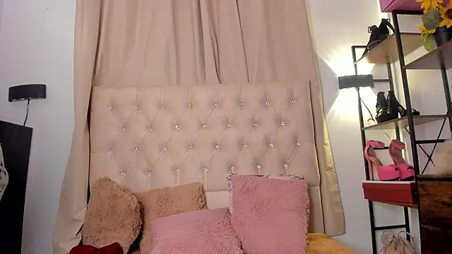 LilyBrunette online show from February 11, 2026, 1:10 am