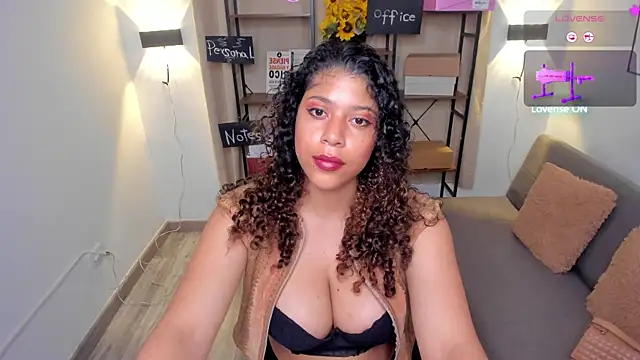 LilyBrunette online show from April 1, 2026, 12:22 am