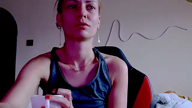 karo123421 online show from November 23, 2025, 9:53 am