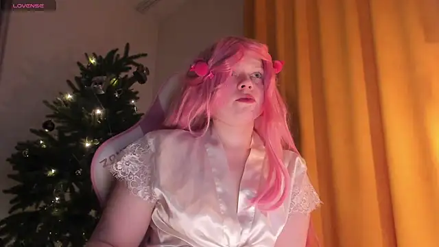 Snapshot of SueNiceeeee chatting on January 7, 2026, 3:31 am SueNiceeeee online show from January 7, 2026, 3:31 am