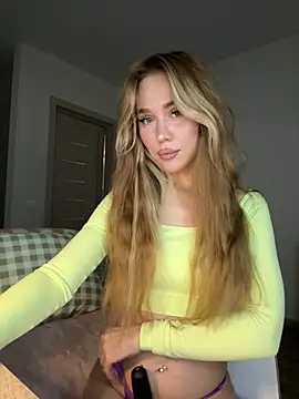 xDinnax online show from December 19, 2024, 7:51 pm