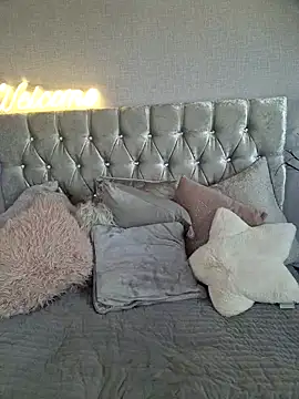 xxkhaleesixx online show from January 24, 2025, 1:57 pm