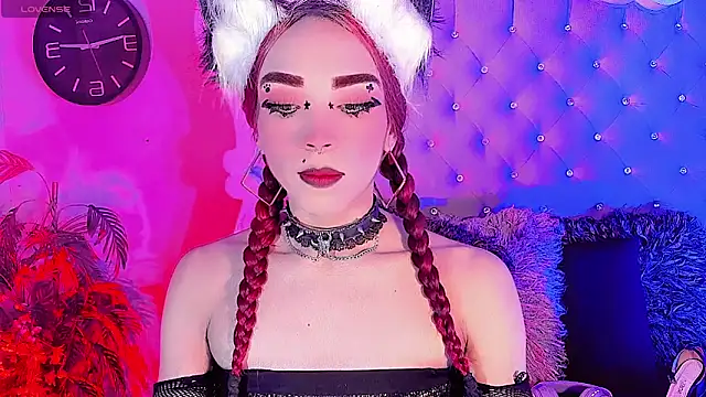 LeyXandrabraz online show from May 21, 2026, 8:05 pm