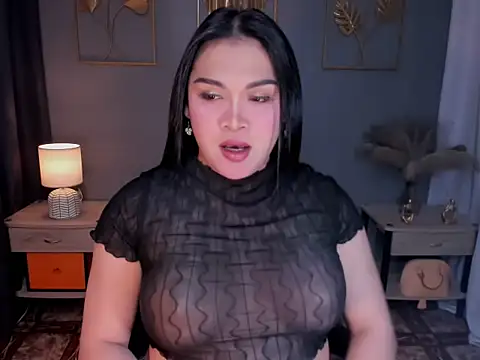 Snapshot of MaxeneCullens chatting on September 10, 2025, 7:30 am MaxeneCullens online show from September 10, 2025, 7:30 am