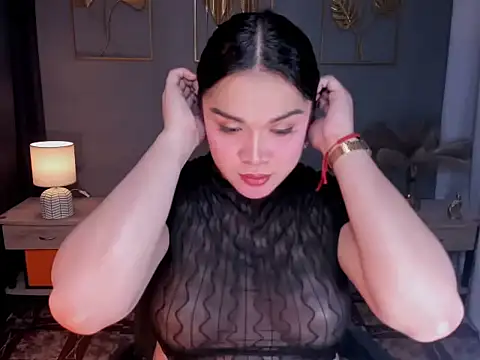 MaxeneCullens online show from October 31, 2025, 2:56 am