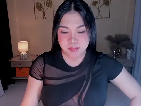 Snapshot of MaxeneCullens chatting on March 6, 2026, 4:31 am MaxeneCullens online show from March 6, 2026, 4:31 am