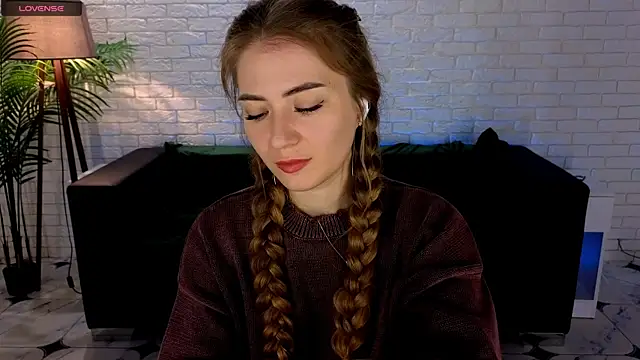 Adelyna Bird online show from March 17, 2025, 7:35 am