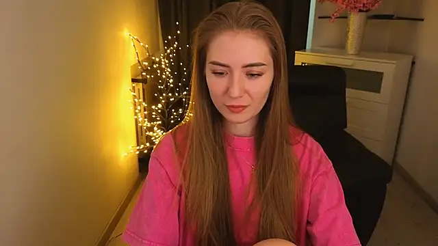 Snapshot of Adelyna_Bird chatting on March 2, 2026, 7:59 am Adelyna Bird online show from March 2, 2026, 7:59 am