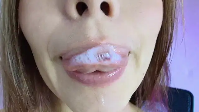 Snapshot of lisbet21x chatting on January 6, 2026, 3:27 pm lisbet21x online show from January 6, 2026, 3:27 pm