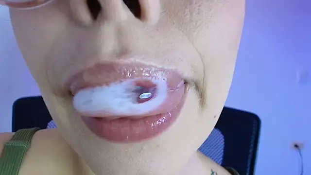 Snapshot of lisbet21x chatting on February 14, 2026, 2:14 pm lisbet21x online show from February 14, 2026, 2:14 pm