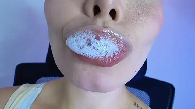 Snapshot of lisbet21x chatting on February 19, 2026, 8:27 pm lisbet21x online show from February 19, 2026, 8:27 pm