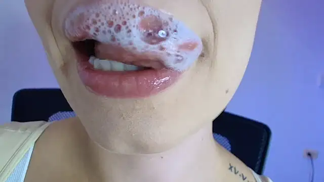 Snapshot of lisbet21x chatting on February 28, 2026, 1:56 pm lisbet21x online show from February 28, 2026, 1:56 pm