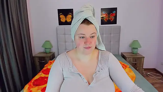 PolinaSalvatore online show from January 17, 2025, 8:24 am