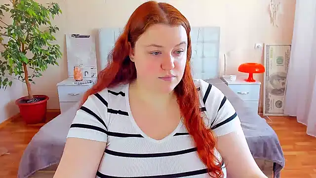 Snapshot of PolinaSalvatore chatting on February 23, 2026, 11:18 am PolinaSalvatore online show from February 23, 2026, 11:18 am