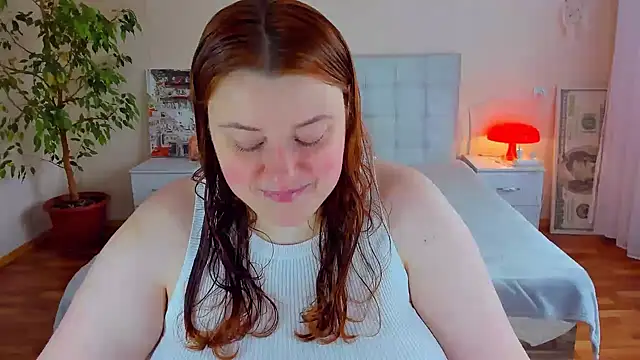 PolinaSalvatore online show from May 13, 2026, 8:12 am