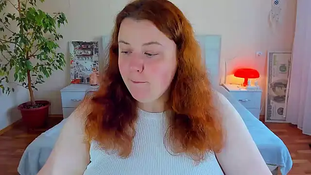 PolinaSalvatore online show from May 15, 2026, 2:24 pm