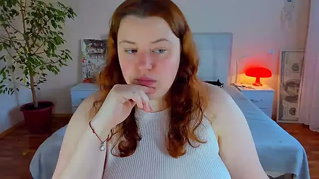 PolinaSalvatore online show from May 22, 2026, 3:17 pm