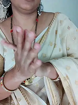 Snapshot of Indian_desi_wife chatting on July 5, 2026, 4:30 am Indian desi wife online show from July 5, 2026, 4:30 am