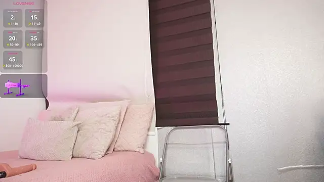 Alexxandra 12 online show from November 25, 2025, 9:42 am