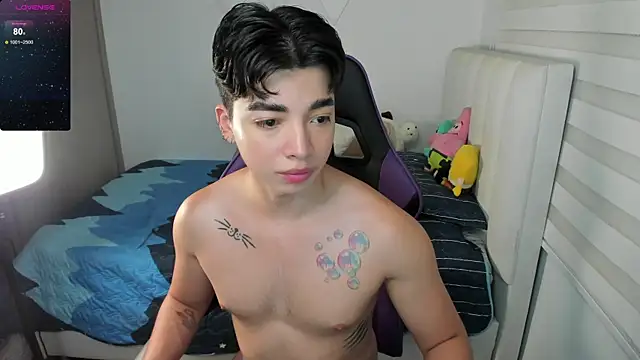 santy7v7 online show from October 7, 2025, 1:19 pm