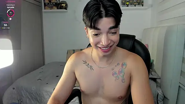 santy7v7 online show from November 27, 2025, 1:24 pm