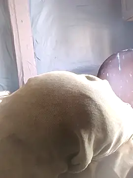 Wero4200 online show from November 11, 2025, 7:47 pm