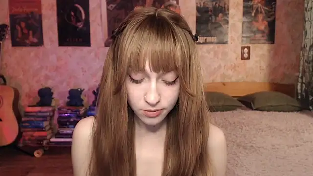 Friendly Ellie online show from March 19, 2026, 12:25 am